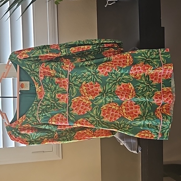 FARM Rio Dresses & Skirts - Farm Rio Pineapple puff sleeved